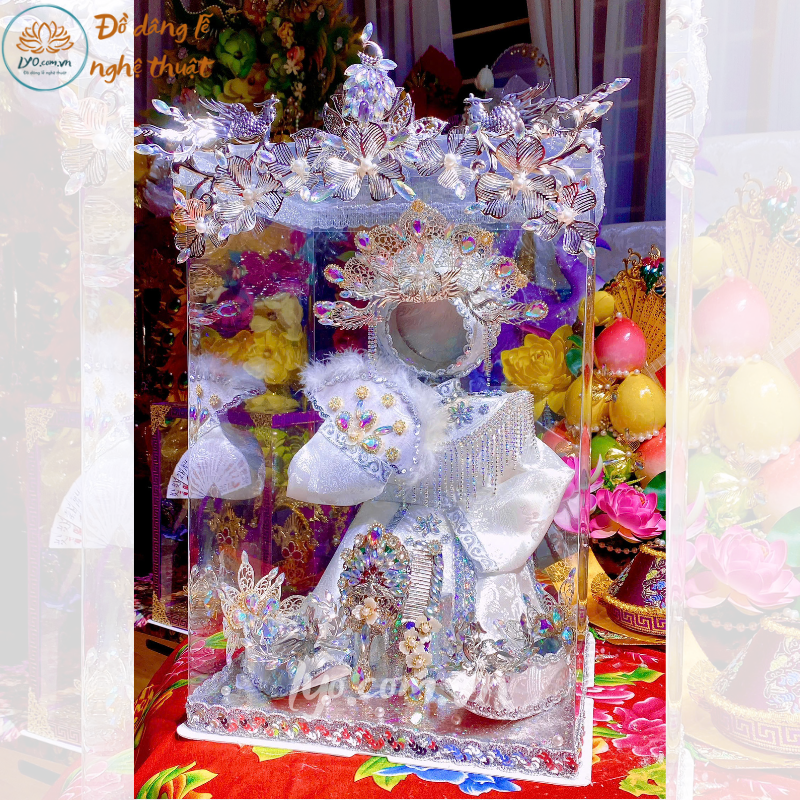 Bộ mã trắng dâng Cô Bơ LYO-053